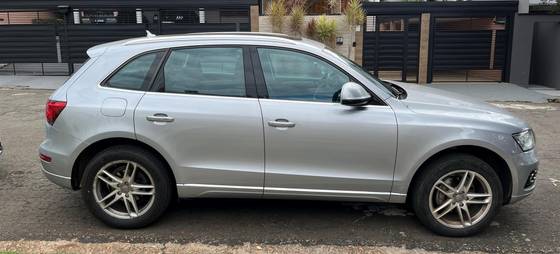AUDI Q5 2.0 TFSI AMBIENTE 16V 225CV GASOLINA 4P AUTOMÁTICO